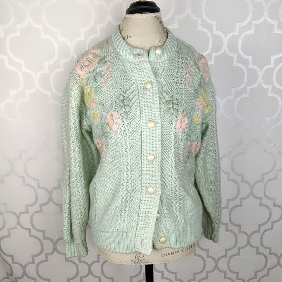 Vintage Sweaters - Vtg Oswal Club Embroidered Sweater Cardigan